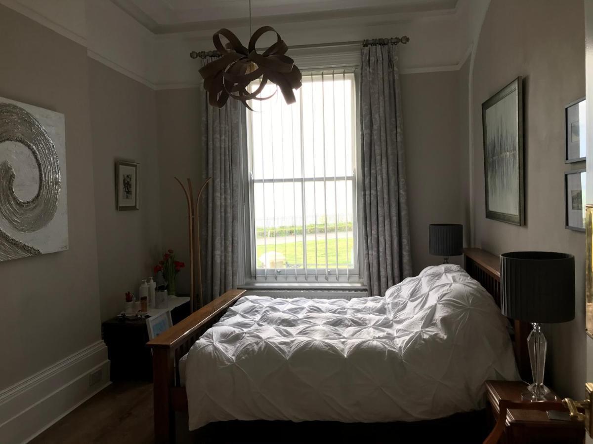 The Leas View Apartment โฟล์กสตัน ภายนอก รูปภาพ